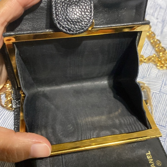 Chanel caviar wallet -converted to a WOC. Small and there is an insert included - Picture 13 of 17